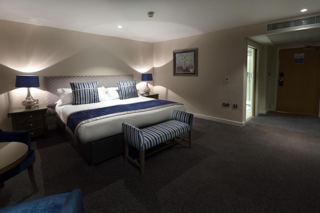 Sandford Springs Hotel And Golf Club Kingsclere Buitenkant foto