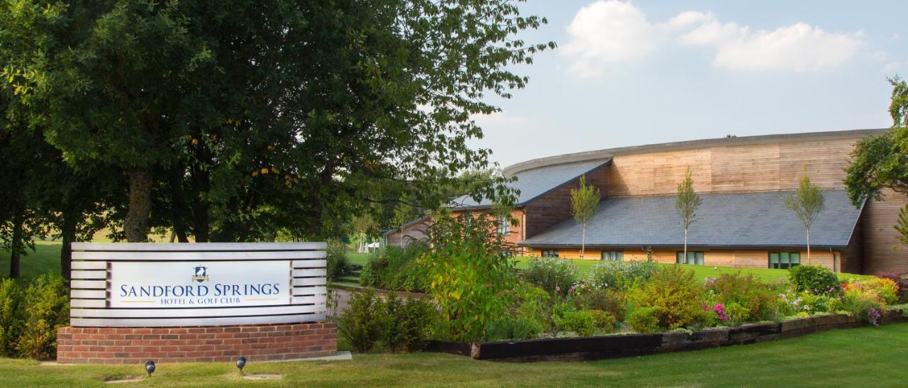 Sandford Springs Hotel And Golf Club Kingsclere Buitenkant foto