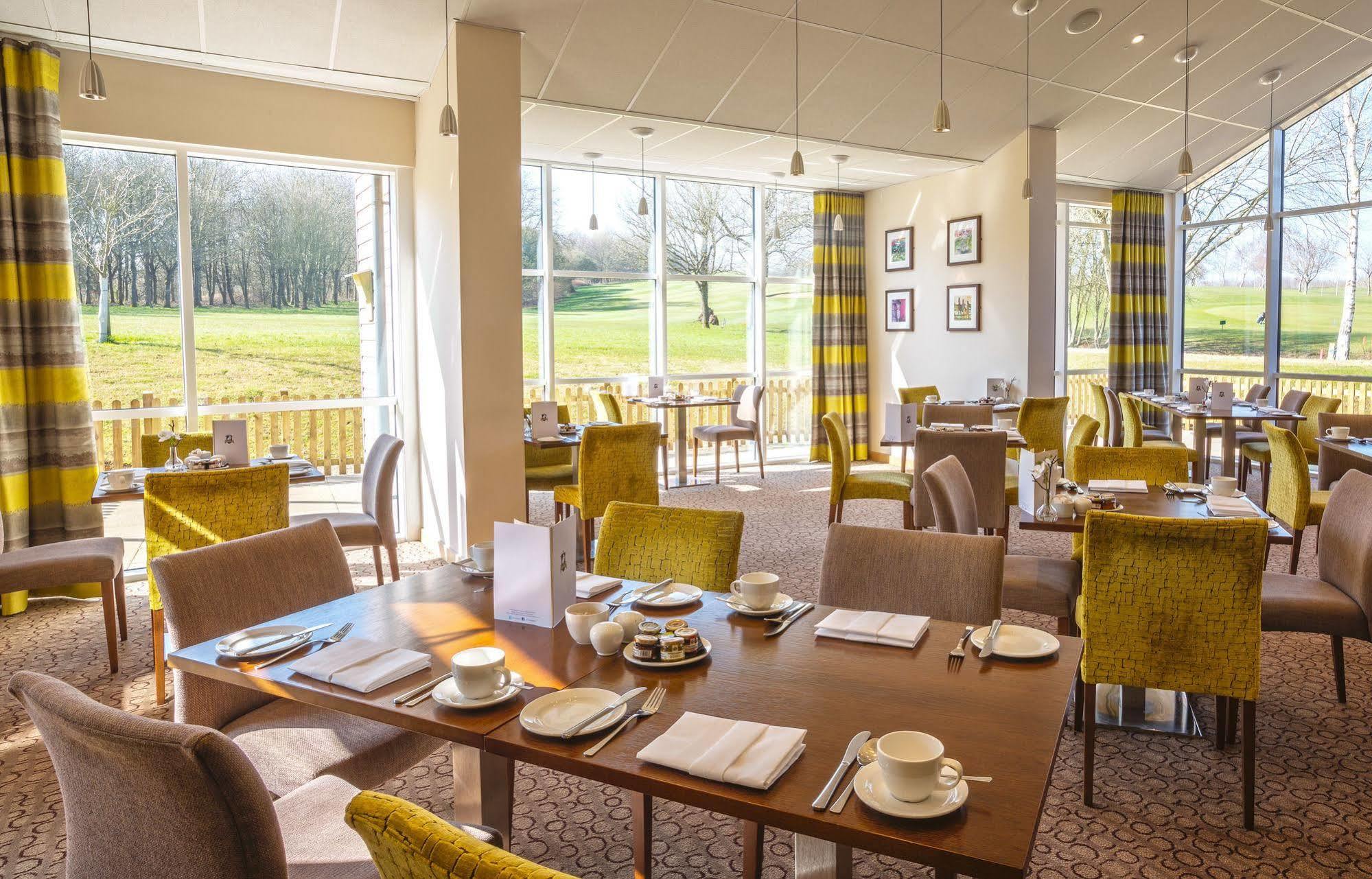 Sandford Springs Hotel And Golf Club Kingsclere Buitenkant foto